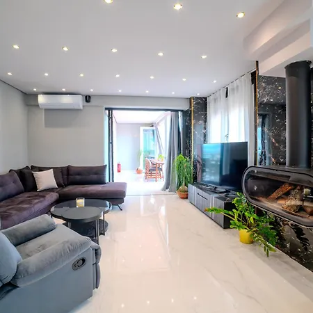 Auralux Apartment